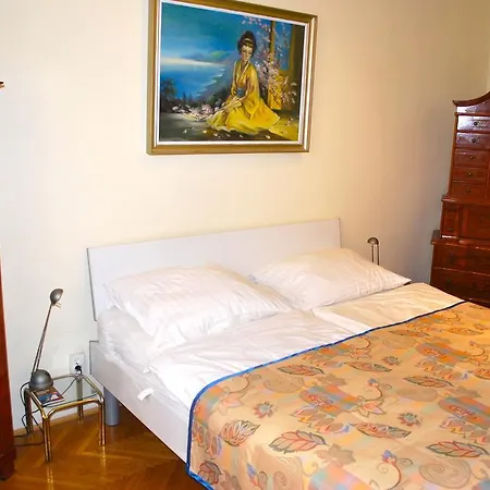 Belle Danube Apartamento *