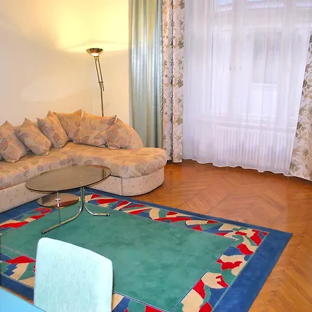 Belle Danube Apartamento *